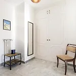 شقة Eat - Sleep - Wander Chic And Cosy Flat *