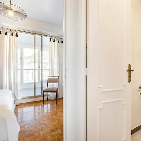 Eat - Sleep - Wander Chic And Cosy Flat Apartment Nice